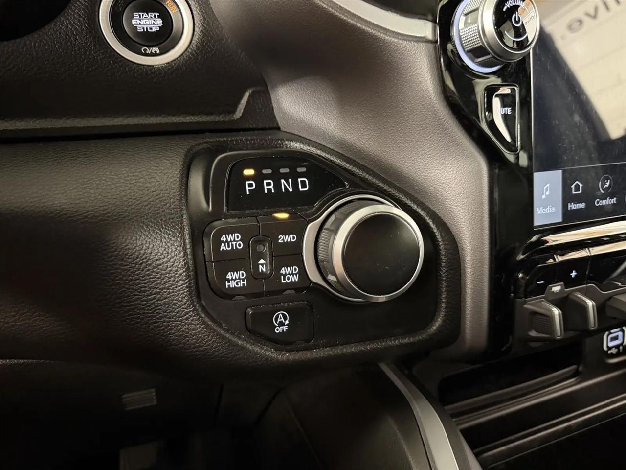 RAM 1500 Big Horn Crew Cab SWB 4WD 2023
