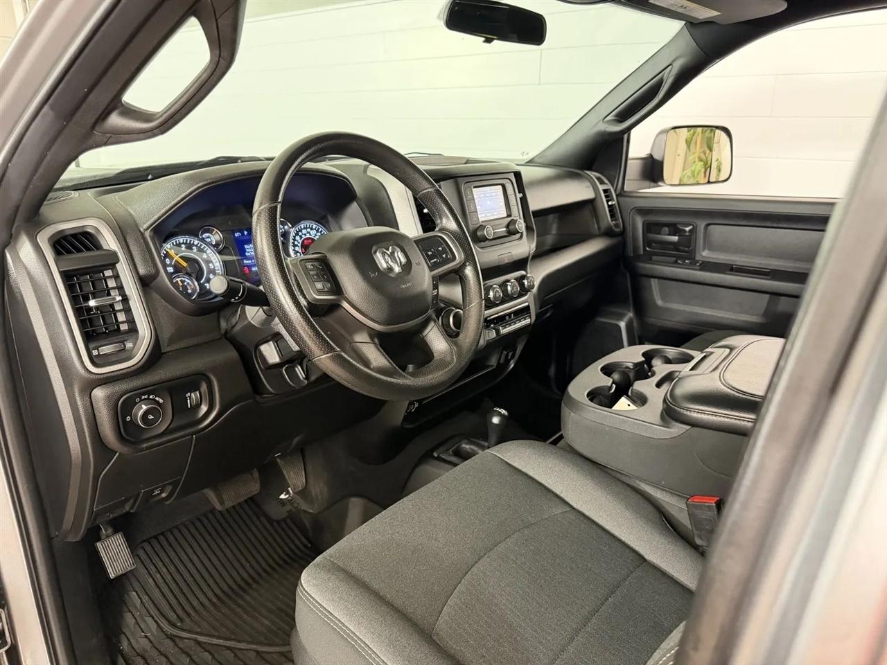 RAM 2500 Tradesman Crew Cab SWB 4WD 2021