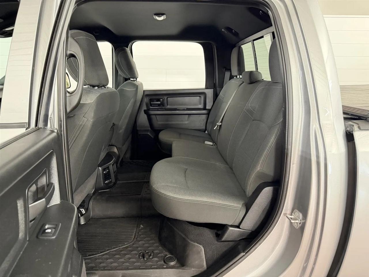 RAM 2500 Tradesman Crew Cab SWB 4WD 2021