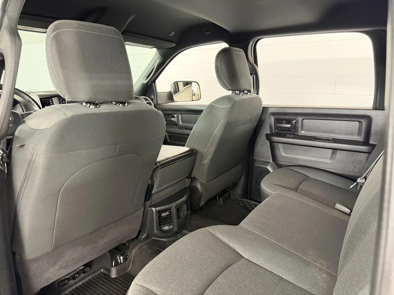 RAM 2500 Tradesman Crew Cab SWB 4WD 2021