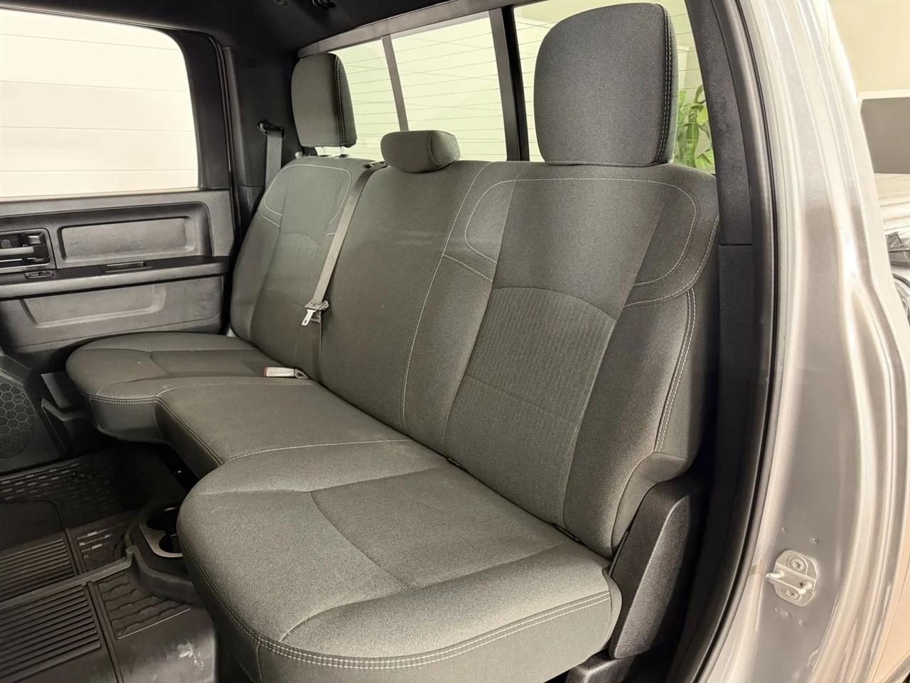 RAM 2500 Tradesman Crew Cab SWB 4WD 2021