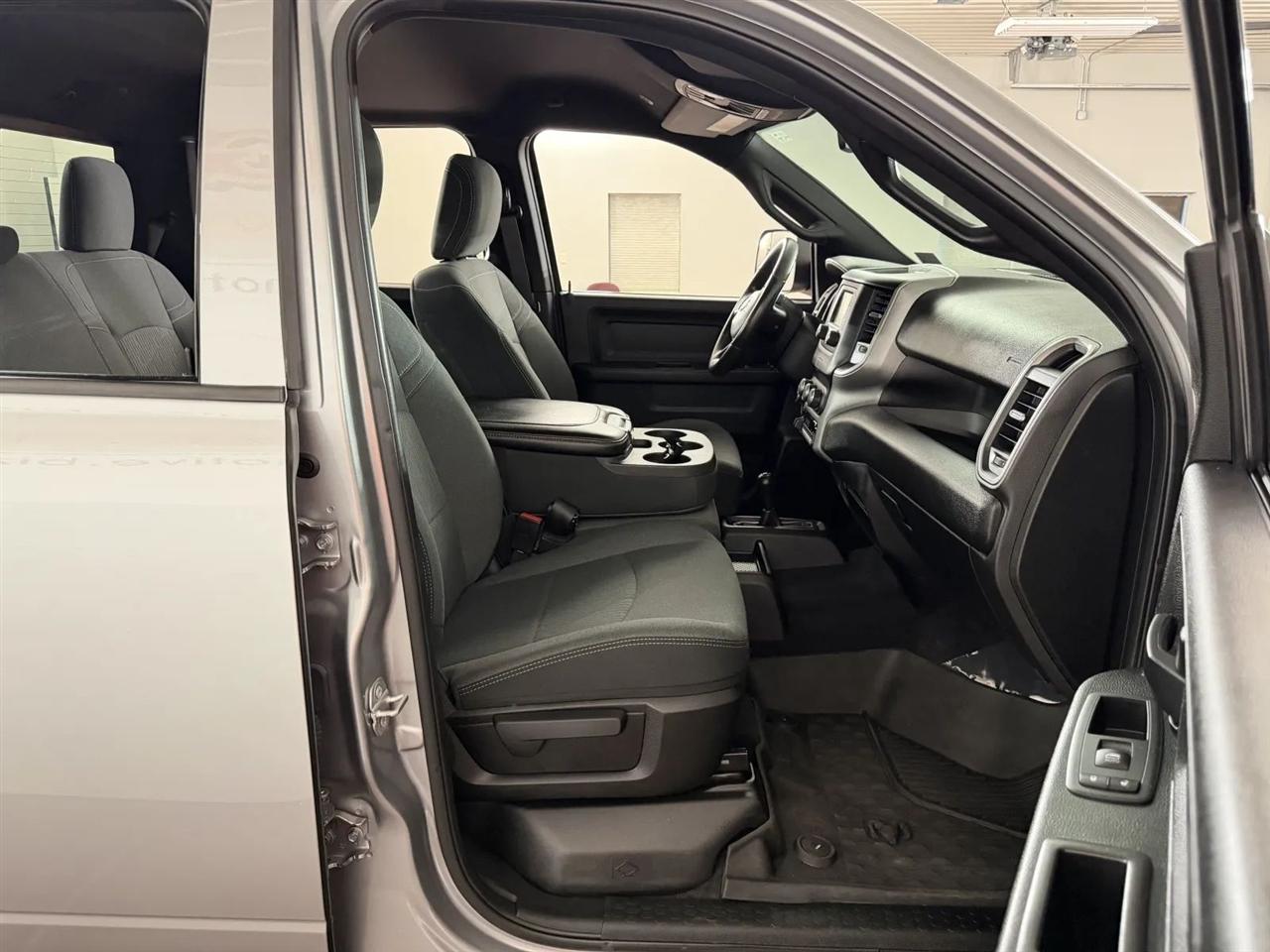 RAM 2500 Tradesman Crew Cab SWB 4WD 2021