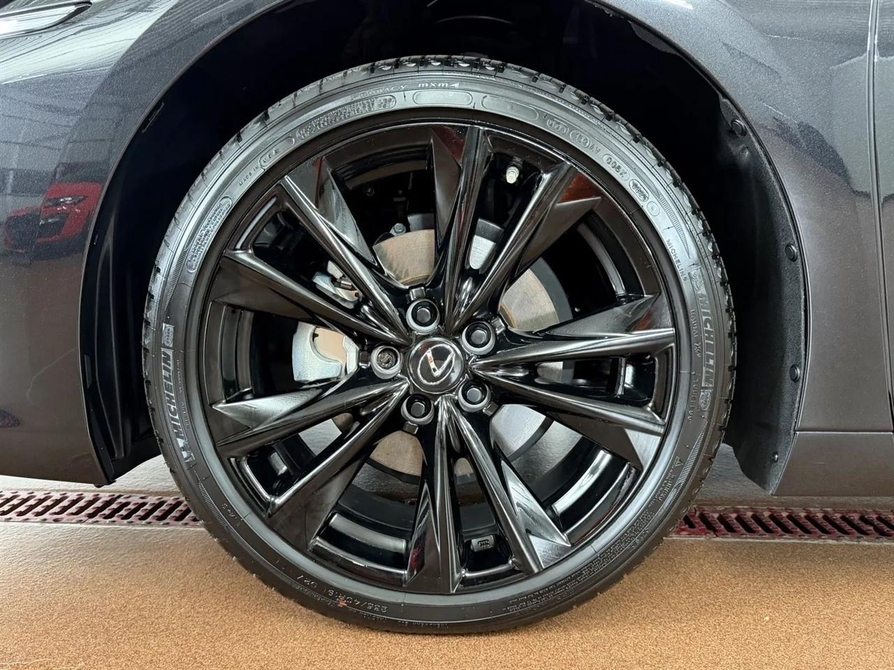 Lexus ES 350 2025