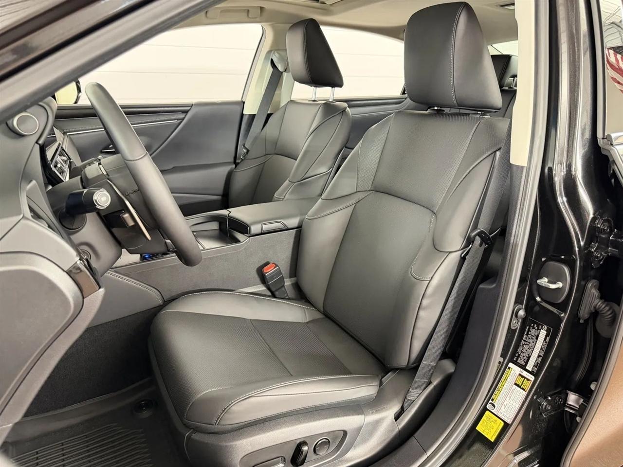 Lexus ES 350 2025
