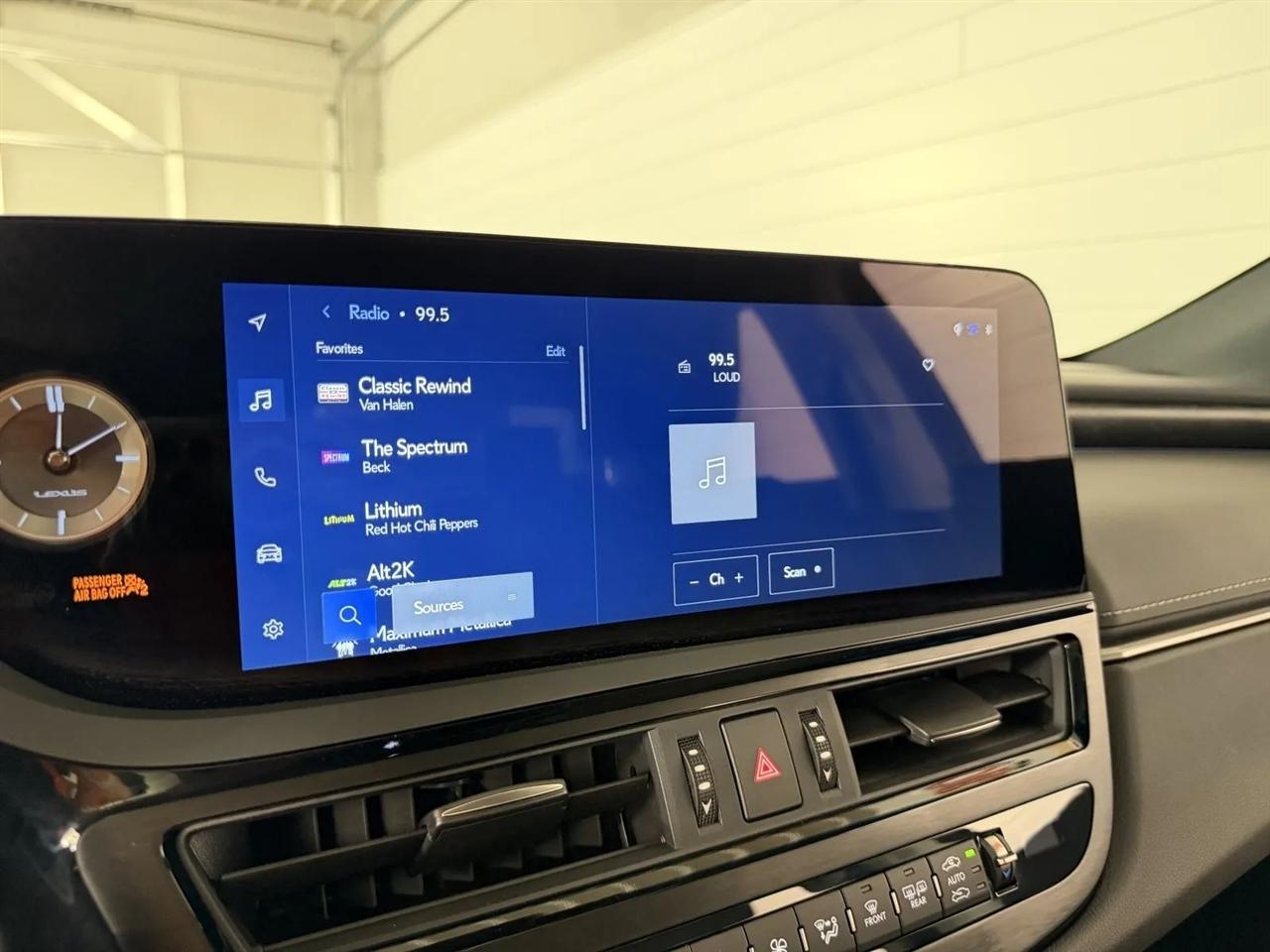 Lexus ES 350 2025