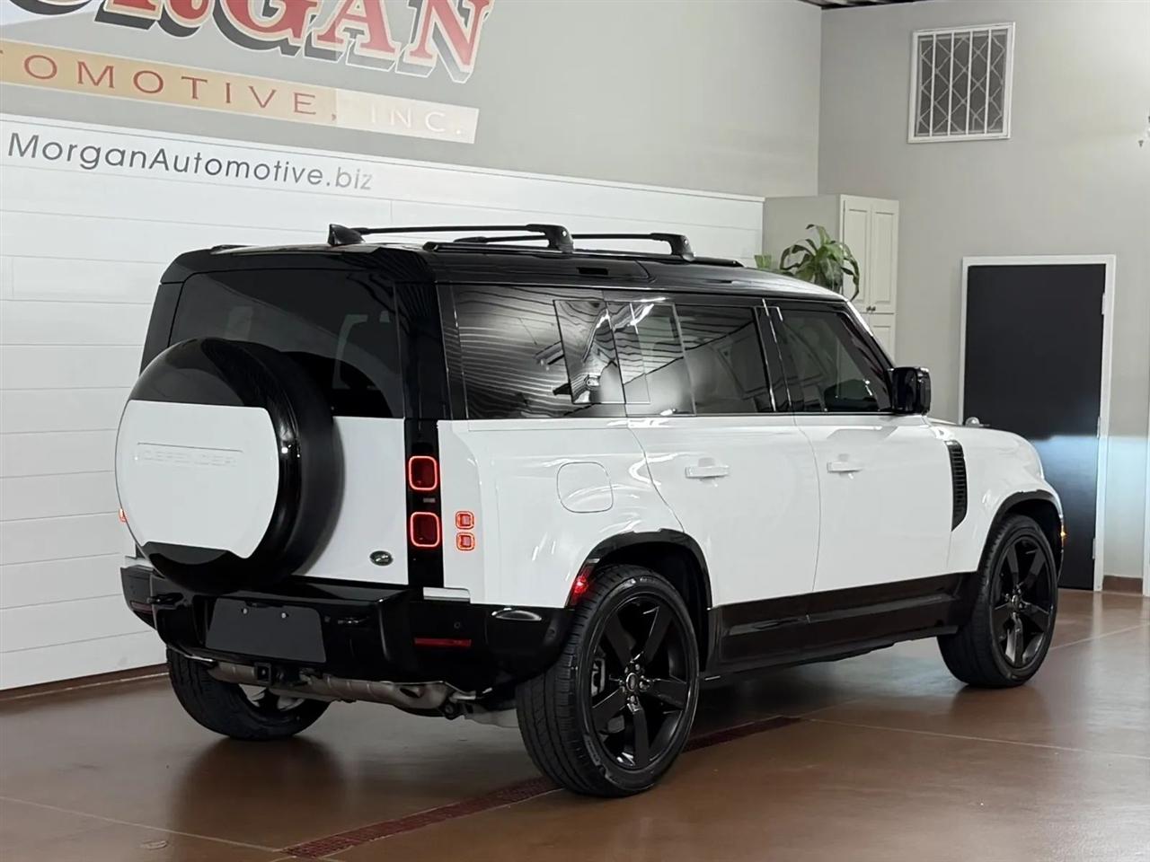 Land Rover Defender 110 X-Dynamic SE 2024