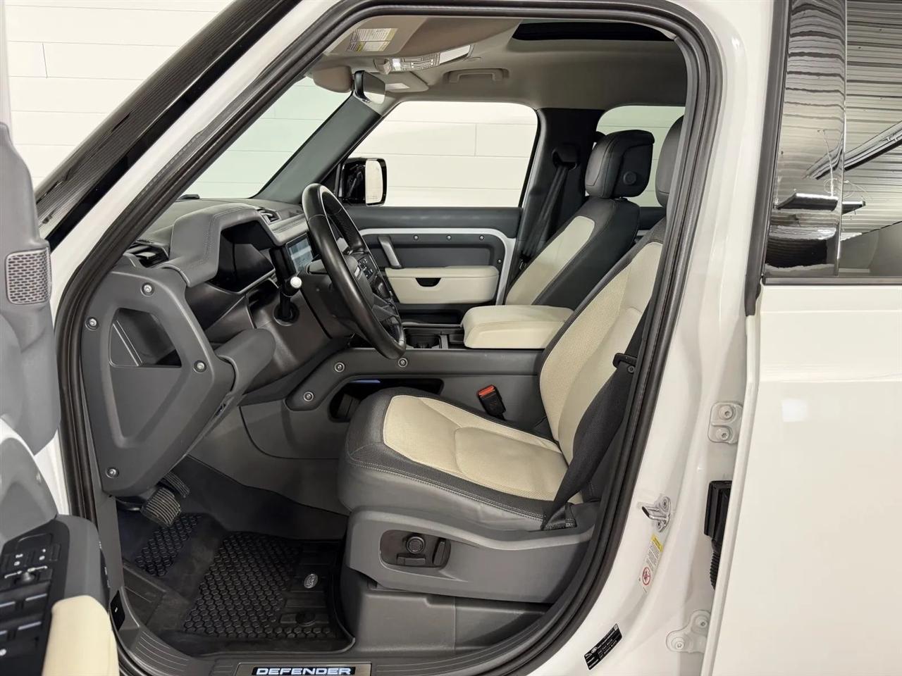 Land Rover Defender 110 X-Dynamic SE 2024