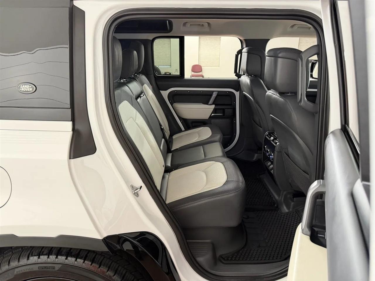 Land Rover Defender 110 X-Dynamic SE 2024