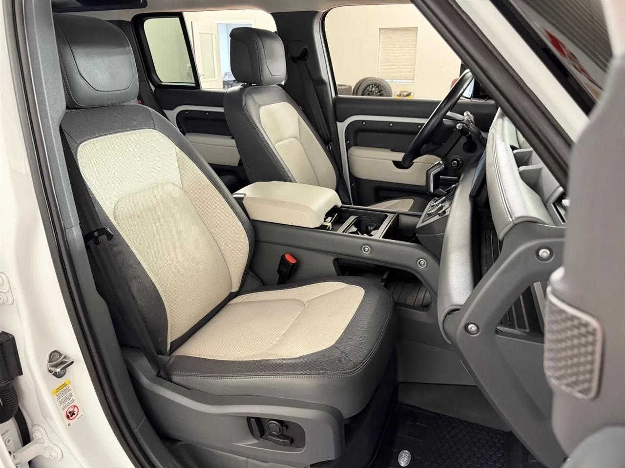 Land Rover Defender 110 X-Dynamic SE 2024