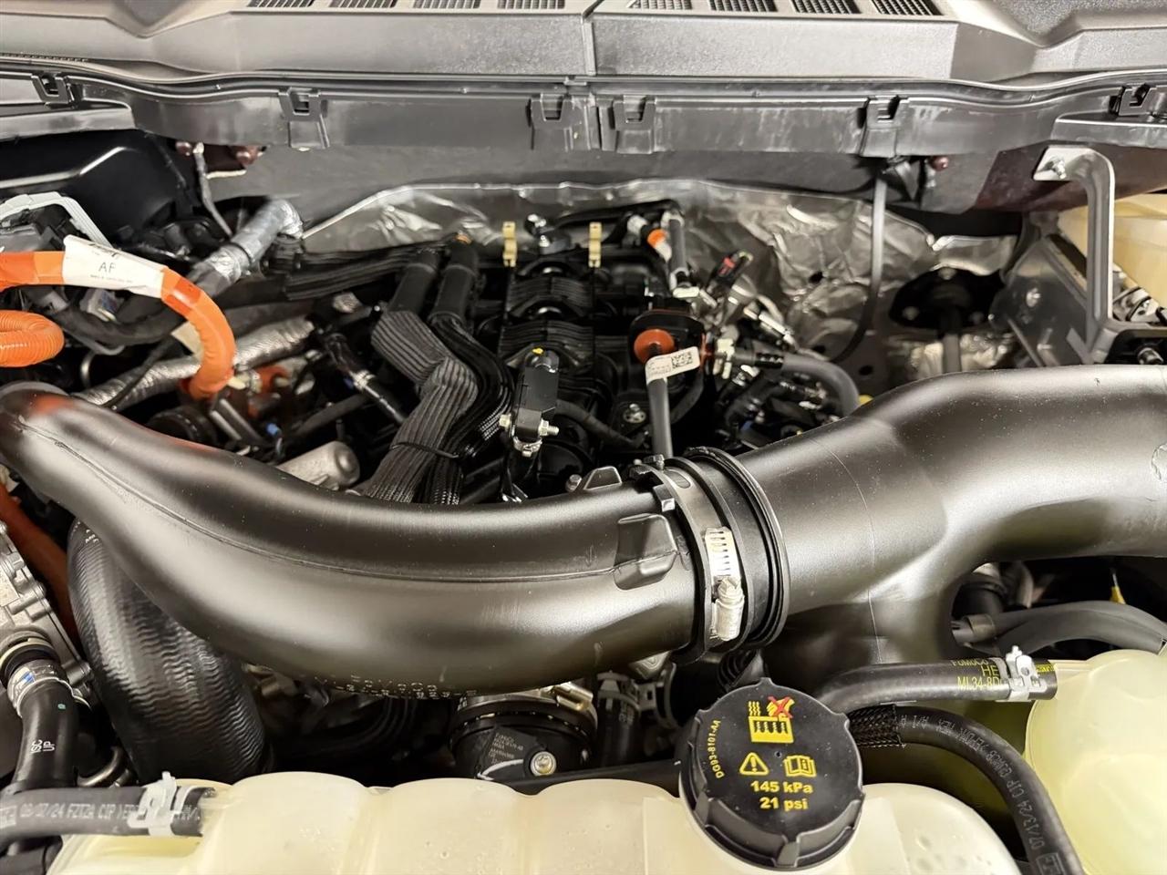 Ford F-150 Lariat SuperCrew 4WD 2024