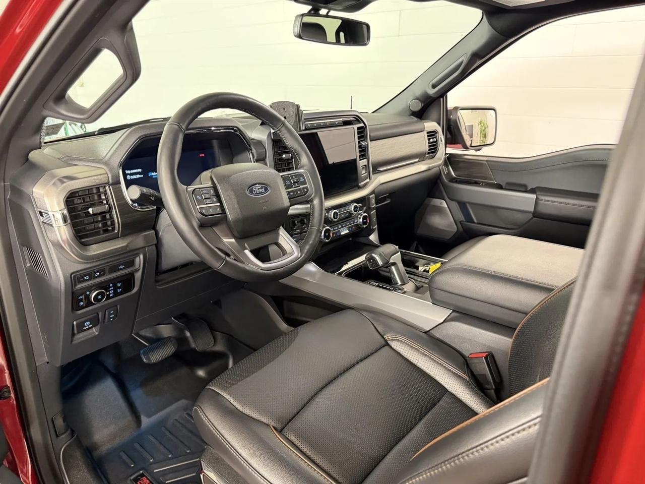 Ford F-150 Lariat SuperCrew 4WD 2024