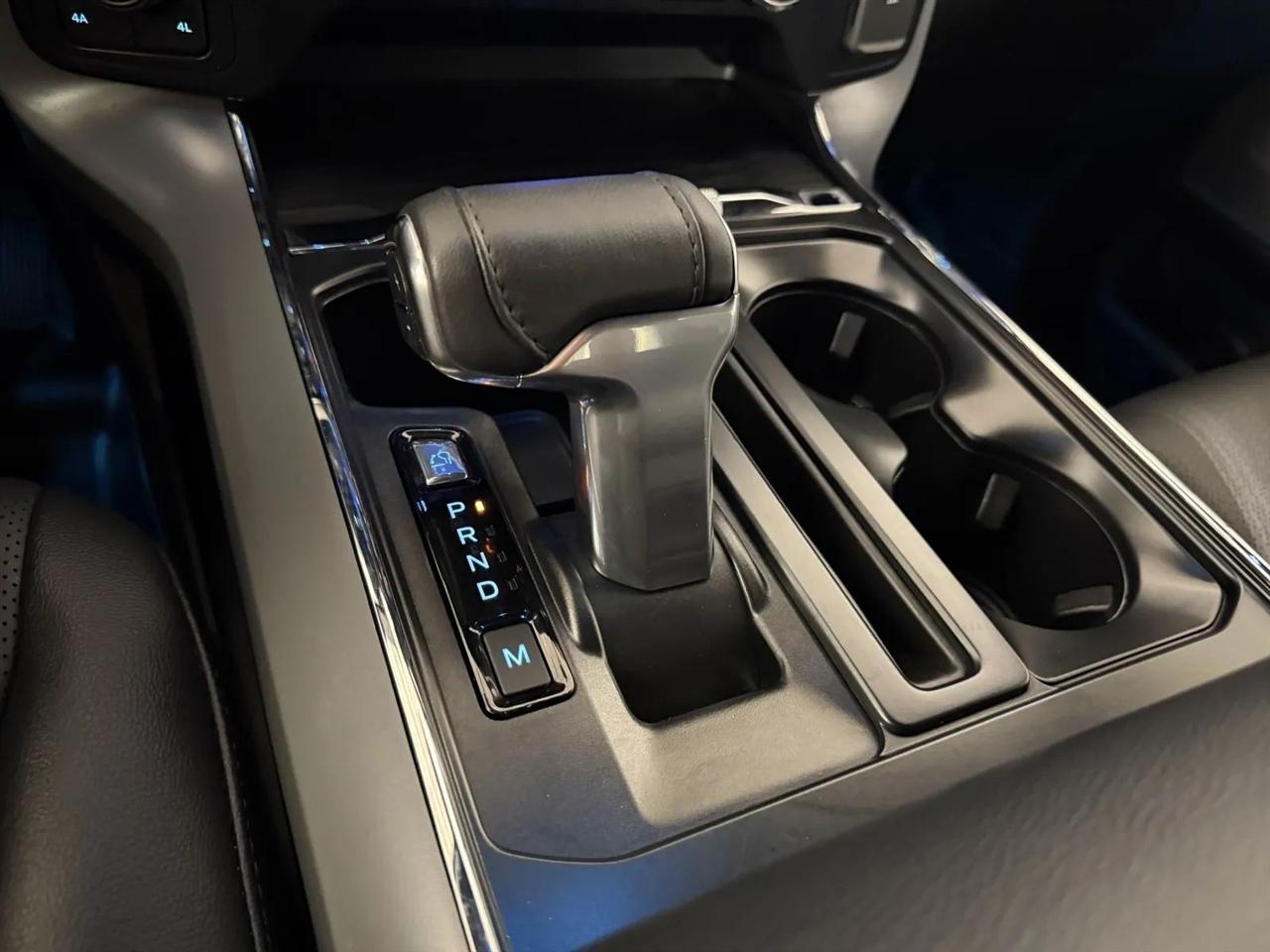 Ford F-150 Lariat SuperCrew 4WD 2024