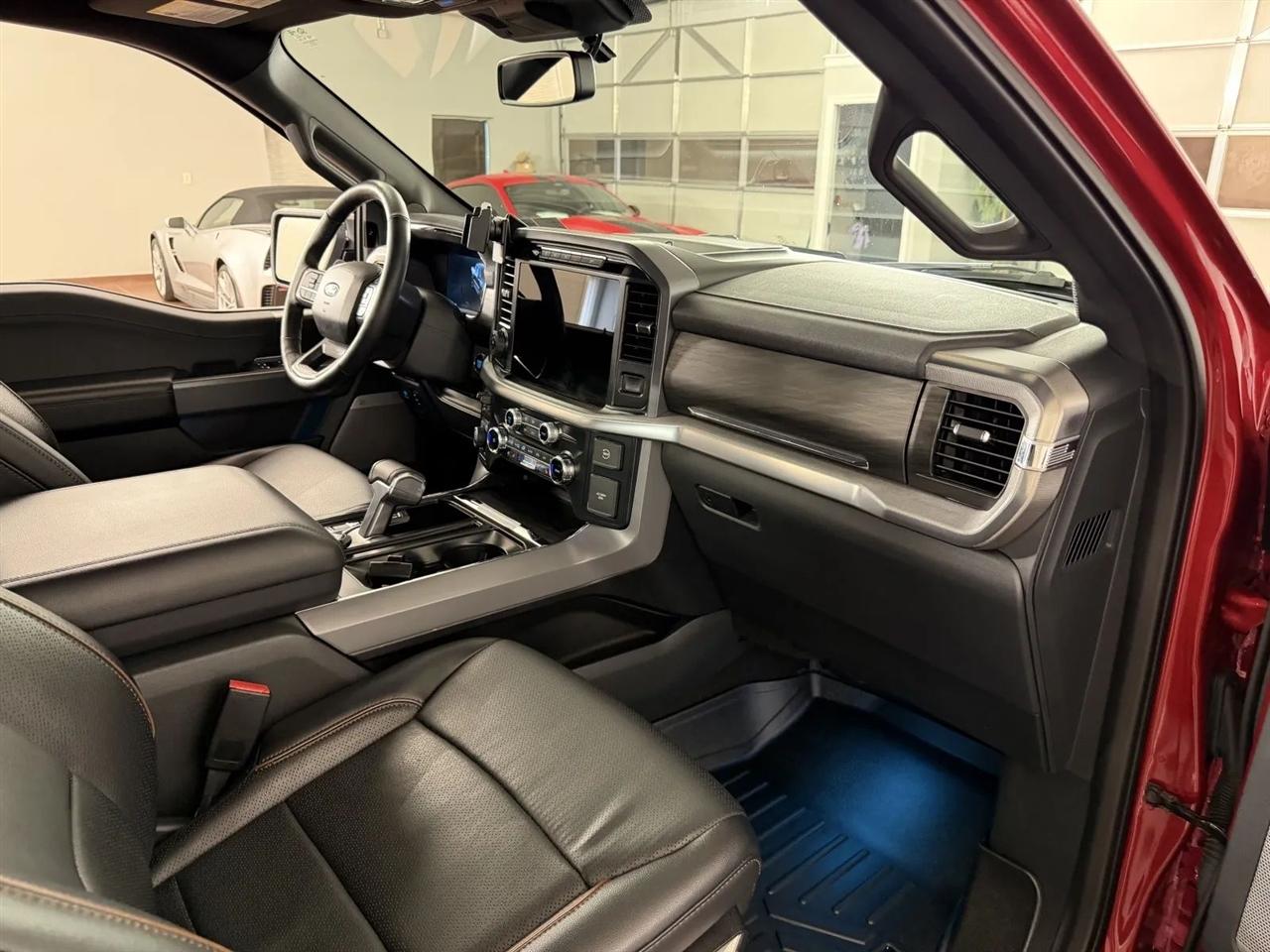 Ford F-150 Lariat SuperCrew 4WD 2024