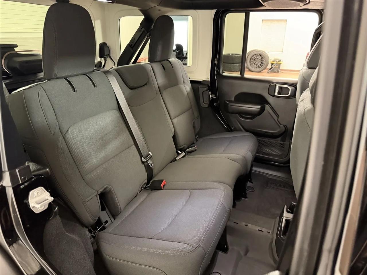 Jeep Wrangler Unlimited Willys Sport 2023