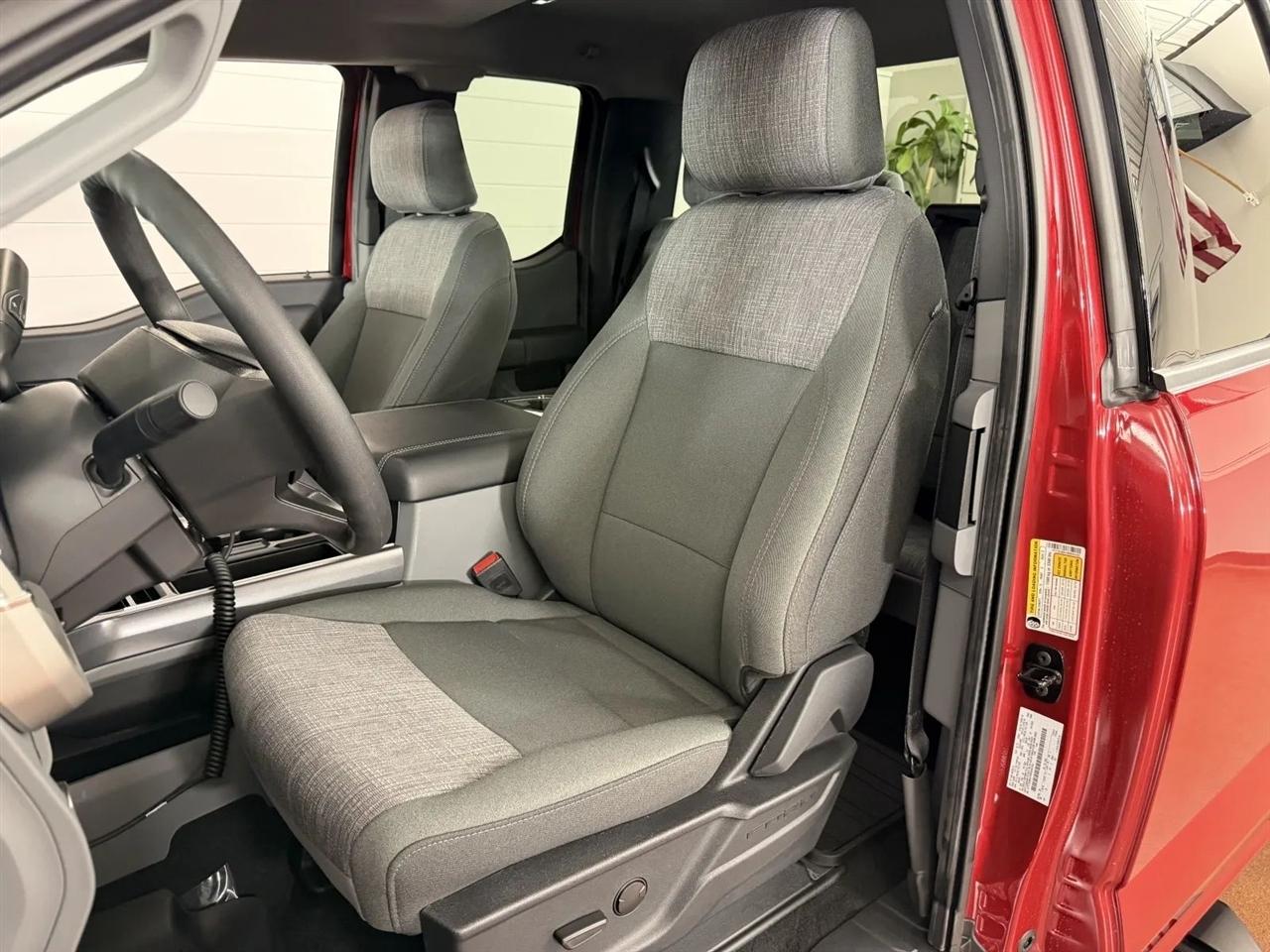 Ford F-250 SD XLT SuperCab 4WD 2024