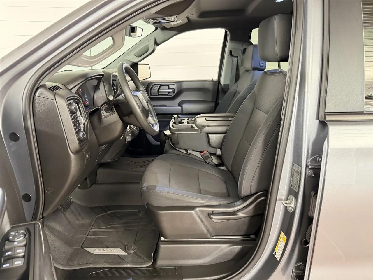 Chevrolet Silverado 1500 Custom Trail Boss Double Cab 4WD 2019