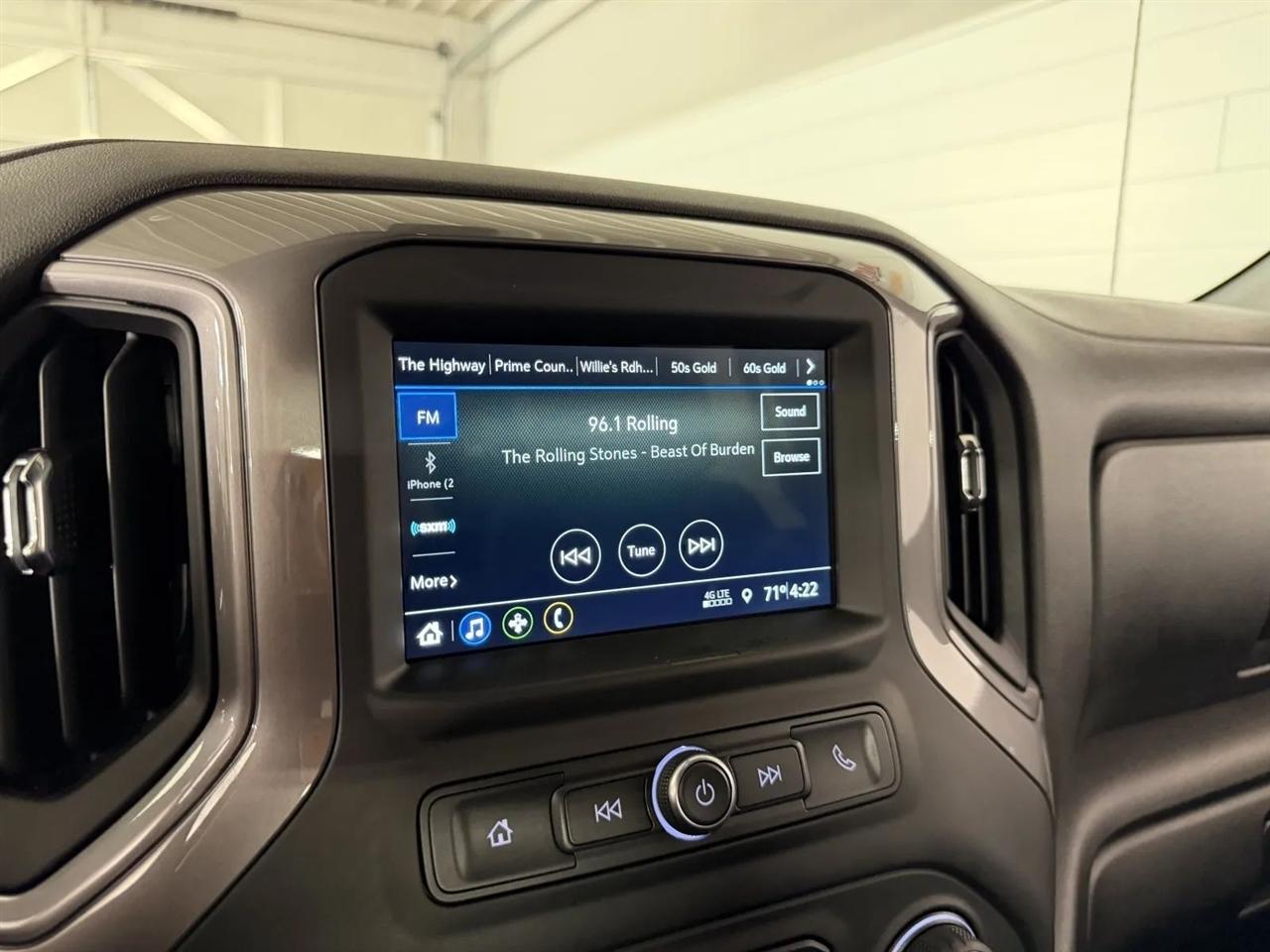 Chevrolet Silverado 1500 Custom Trail Boss Double Cab 4WD 2019