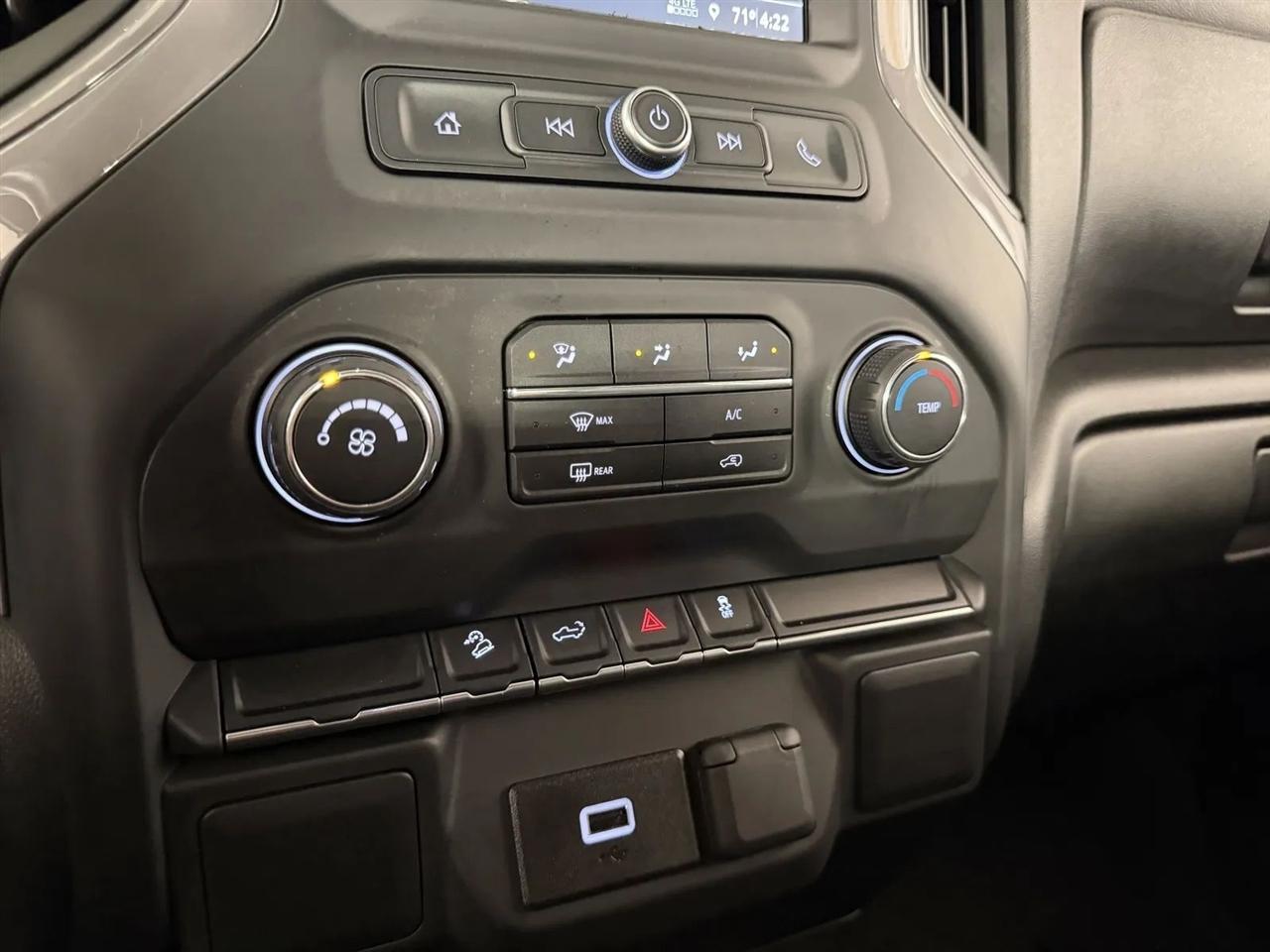 Chevrolet Silverado 1500 Custom Trail Boss Double Cab 4WD 2019