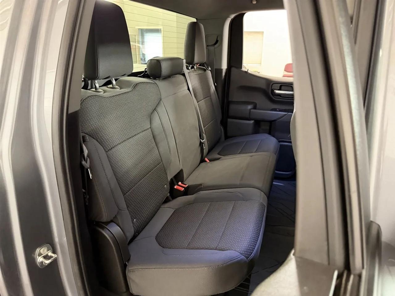 Chevrolet Silverado 1500 Custom Trail Boss Double Cab 4WD 2019