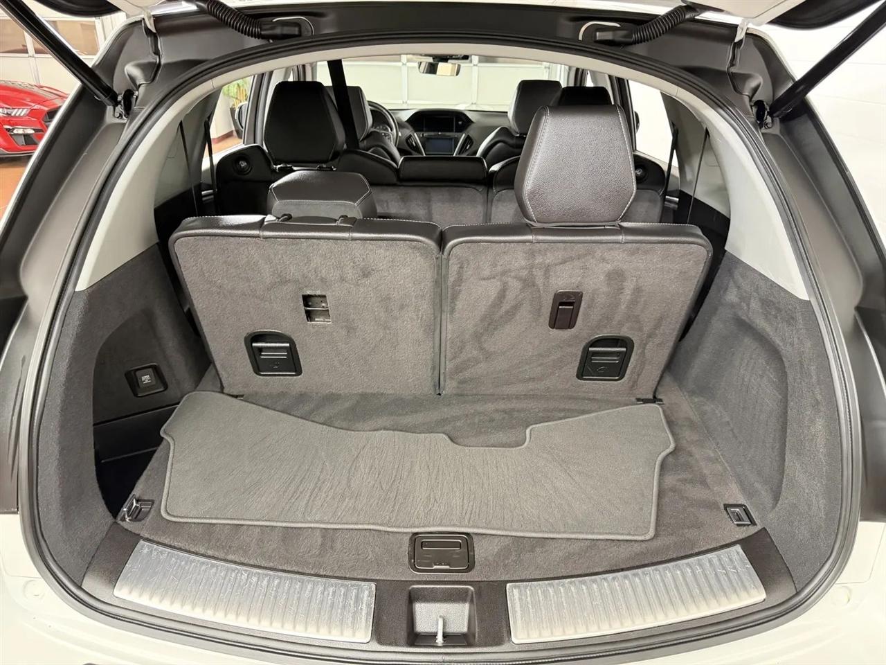 Acura MDX SH-AWD 9-Spd AT w/Tech Package 2020