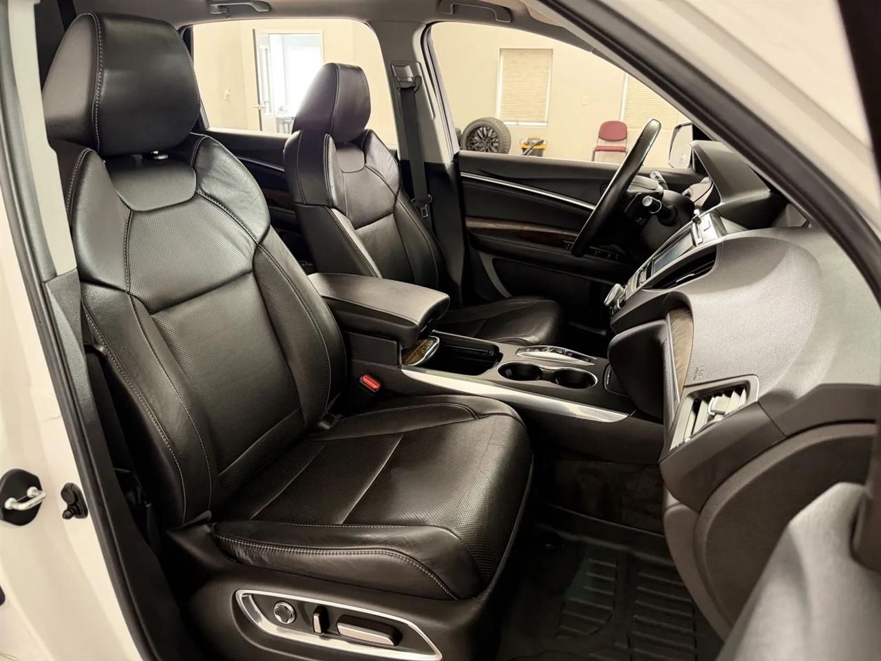 Acura MDX SH-AWD 9-Spd AT w/Tech Package 2020