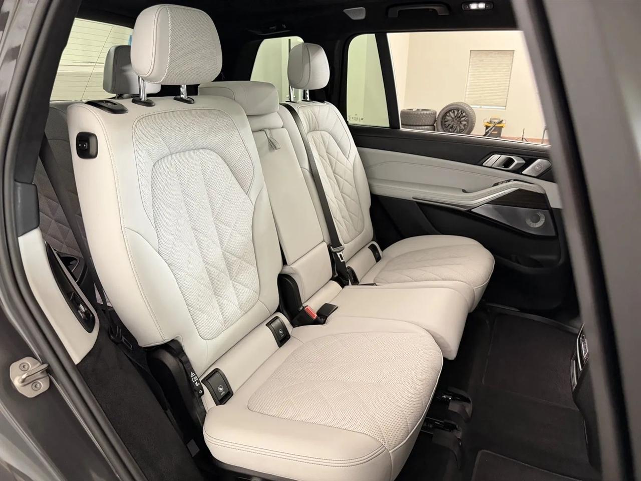 BMW X7 xDrive40i 2025