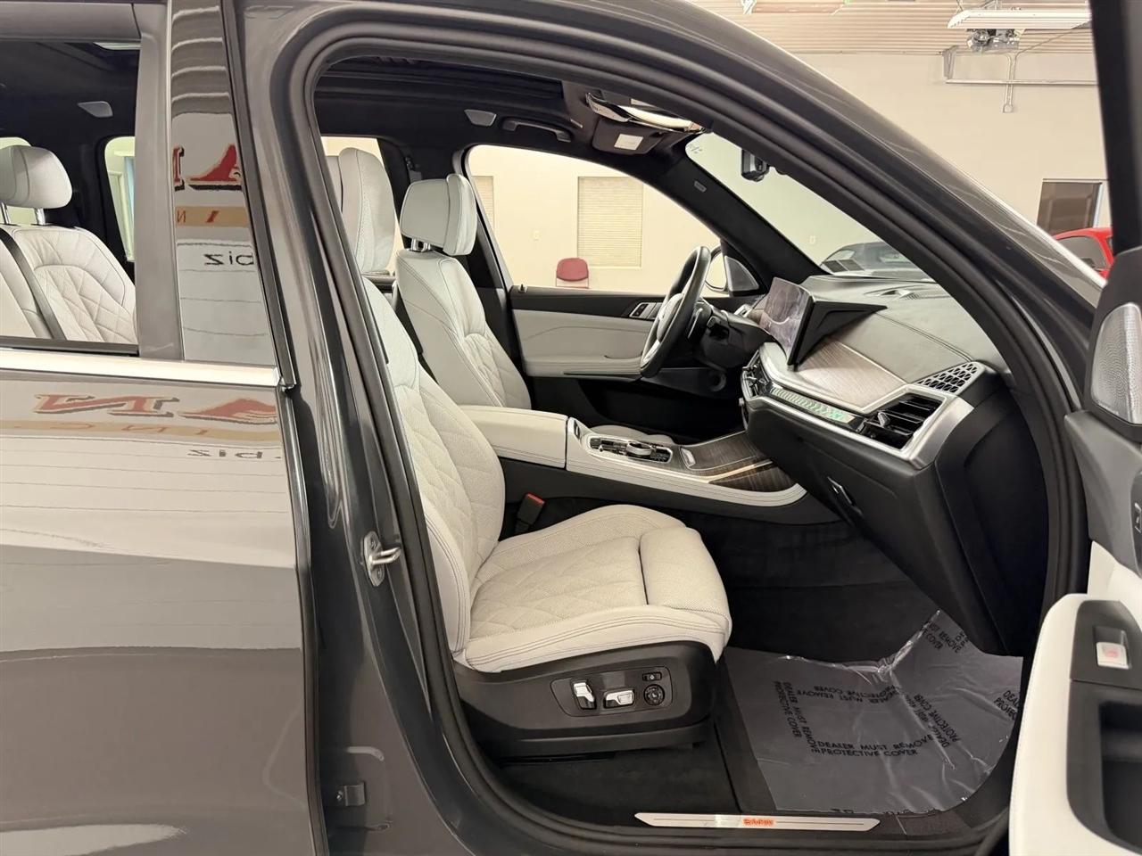BMW X7 xDrive40i 2025