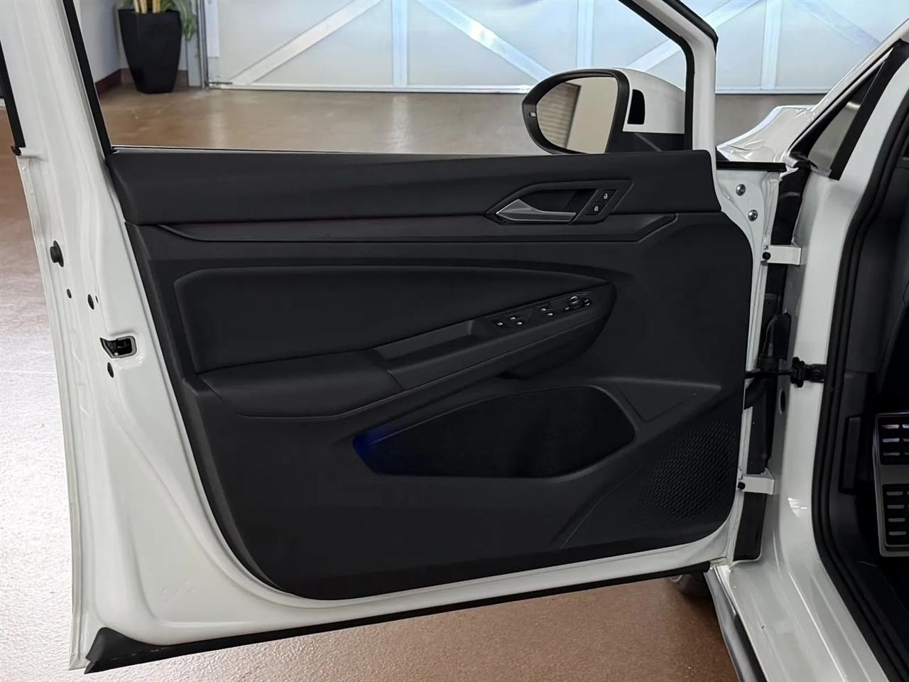 Volkswagen Golf GTI SE 2024