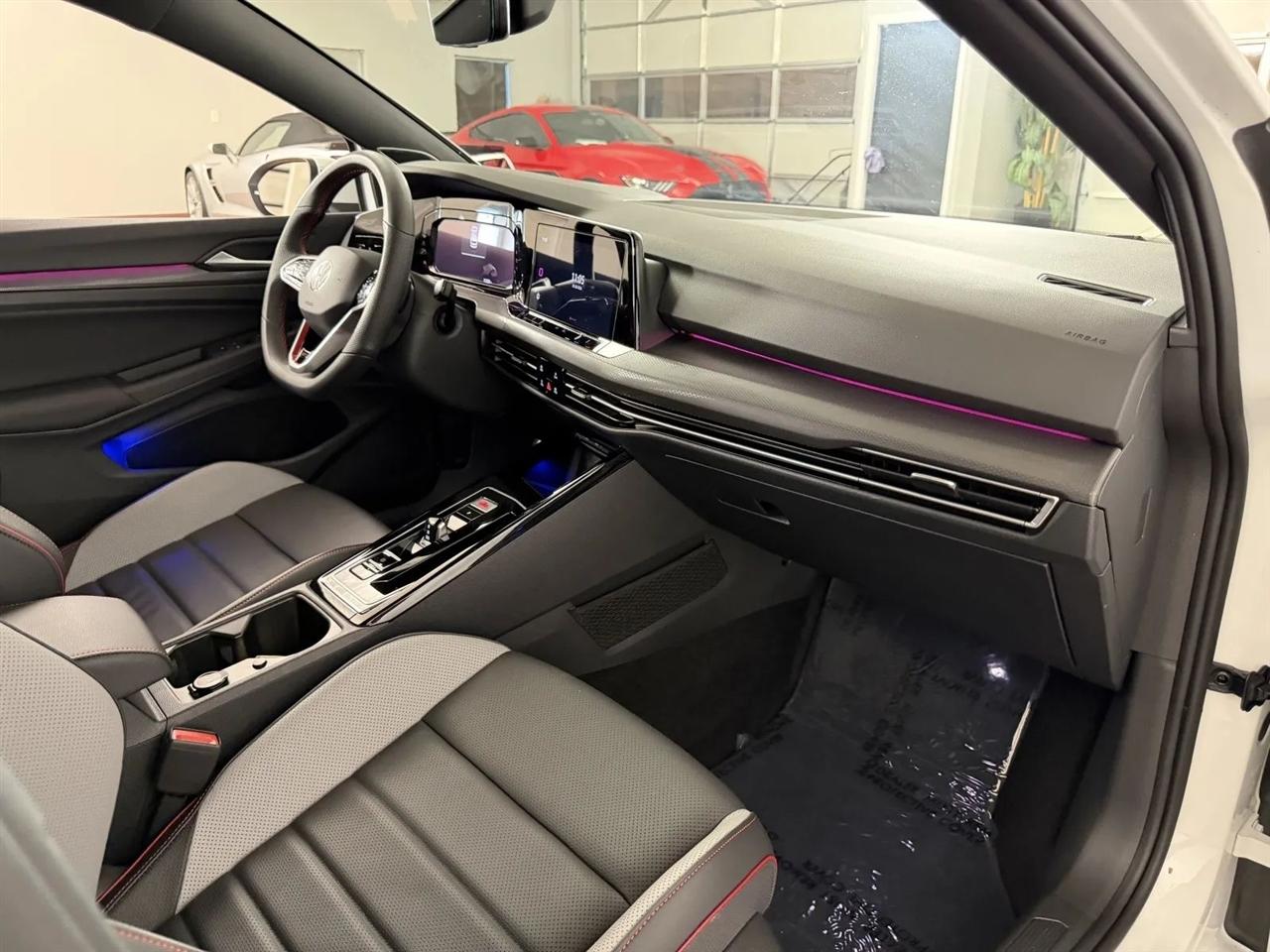 Volkswagen Golf GTI SE 2024