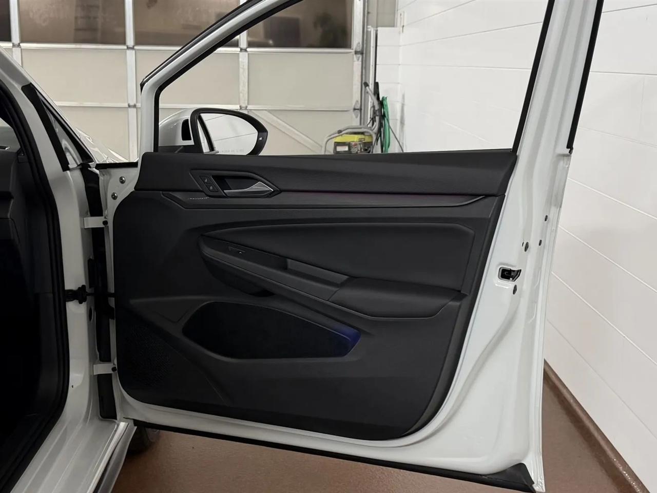 Volkswagen Golf GTI SE 2024