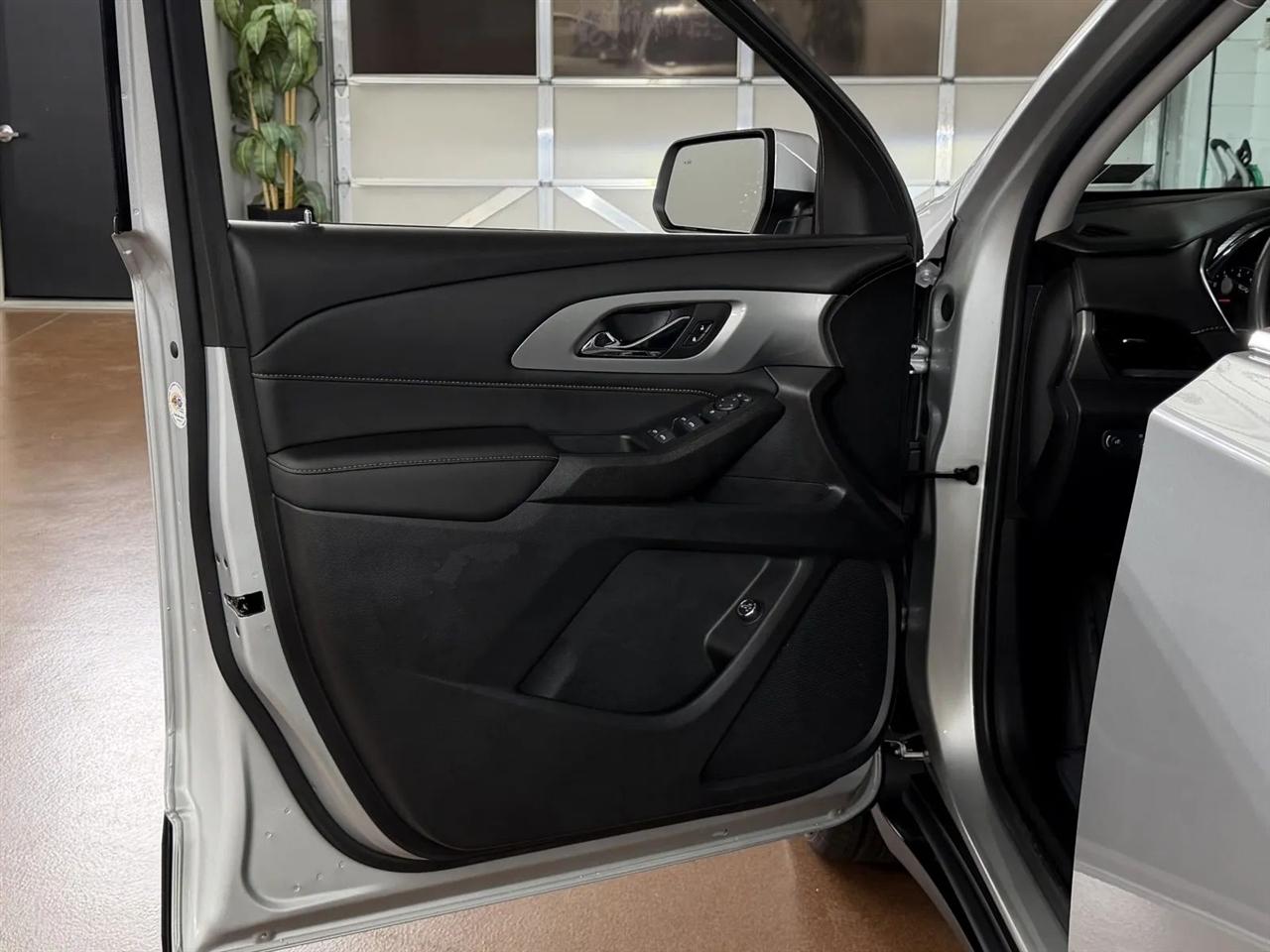Chevrolet Traverse LT Feather AWD 2021