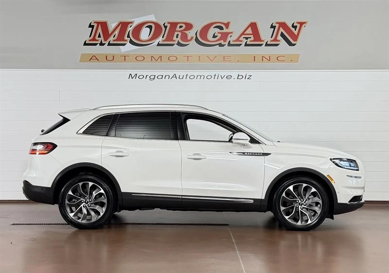 Lincoln Nautilus Reserve AWD 2022
