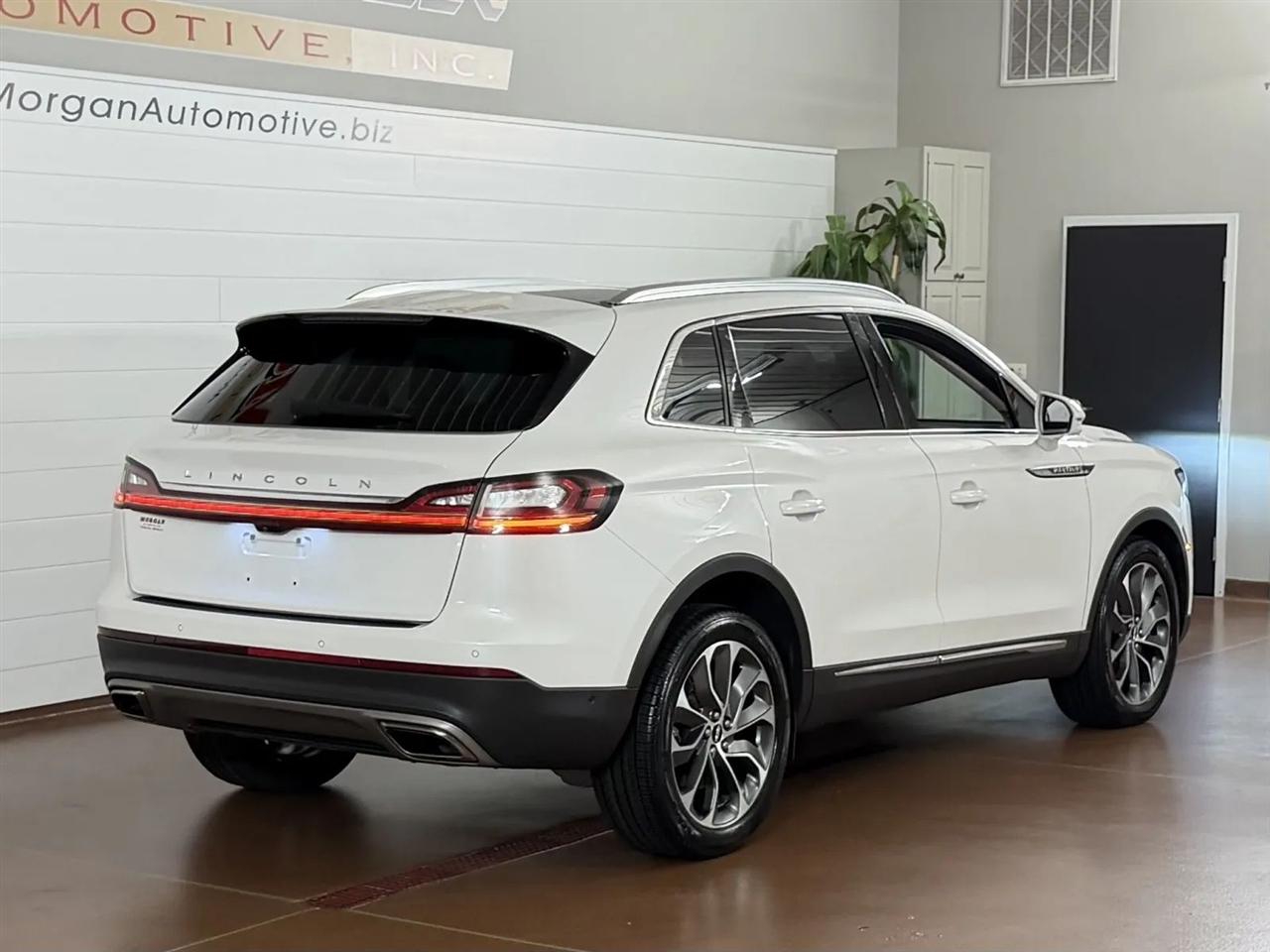 Lincoln Nautilus Reserve AWD 2022