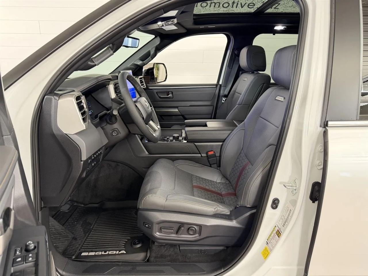 Toyota Sequoia TRD Pro 4WD 2026