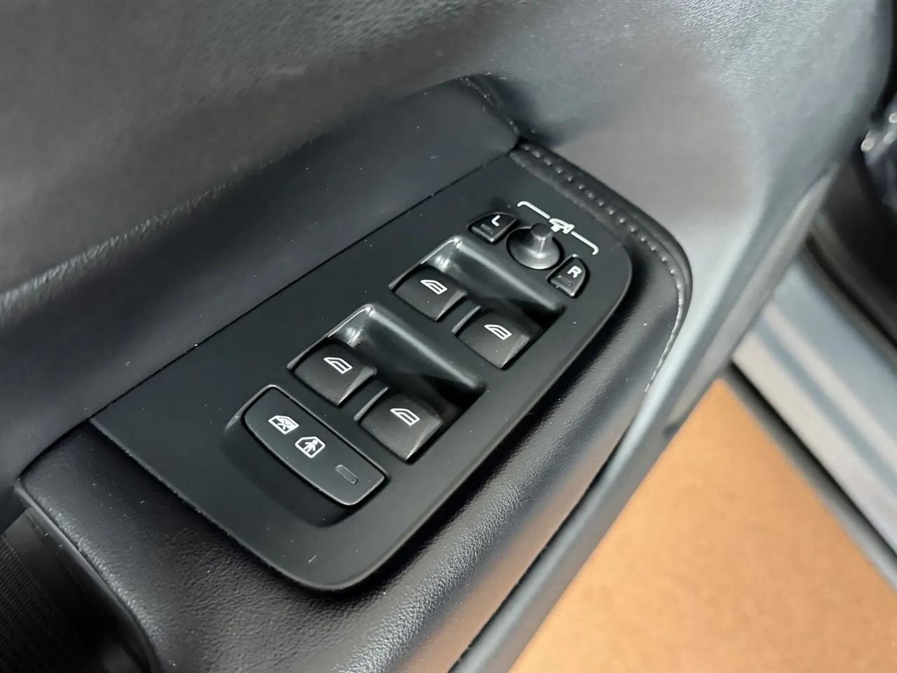 Volvo XC60 B5 Plus Bright AWD 2023