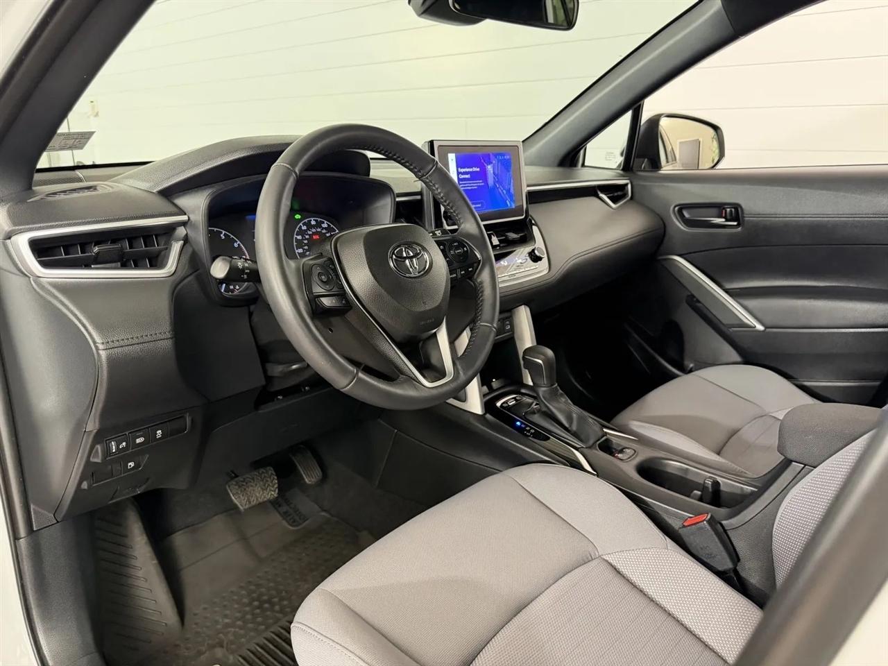 Toyota Corolla Cross XSE AWD 2024
