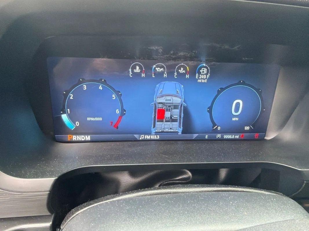 Ford F-150 STX SuperCrew 4WD 2025