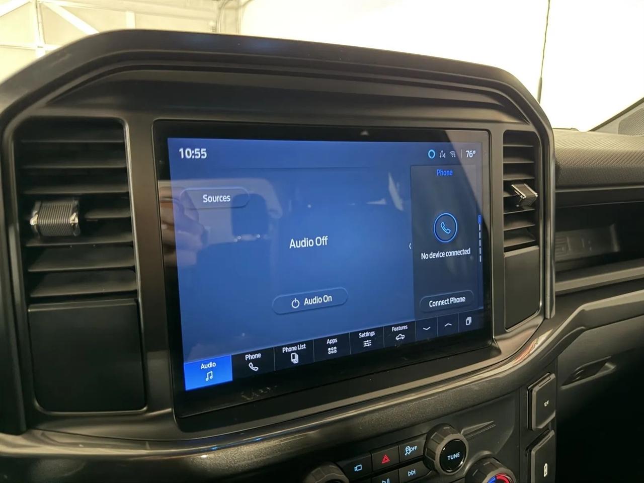 Ford F-150 STX SuperCrew 4WD 2025