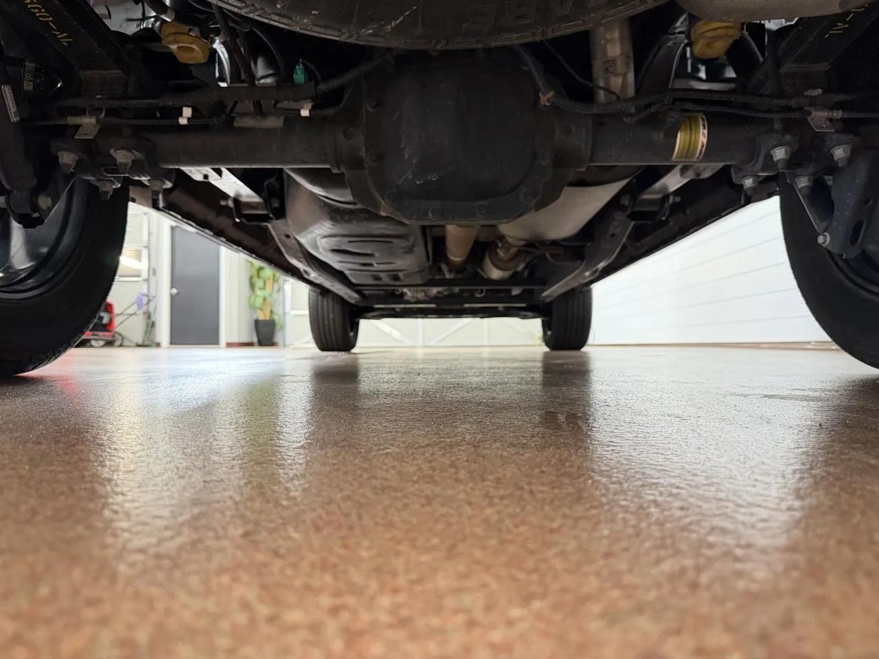 Ford F-150 STX SuperCrew 4WD 2025