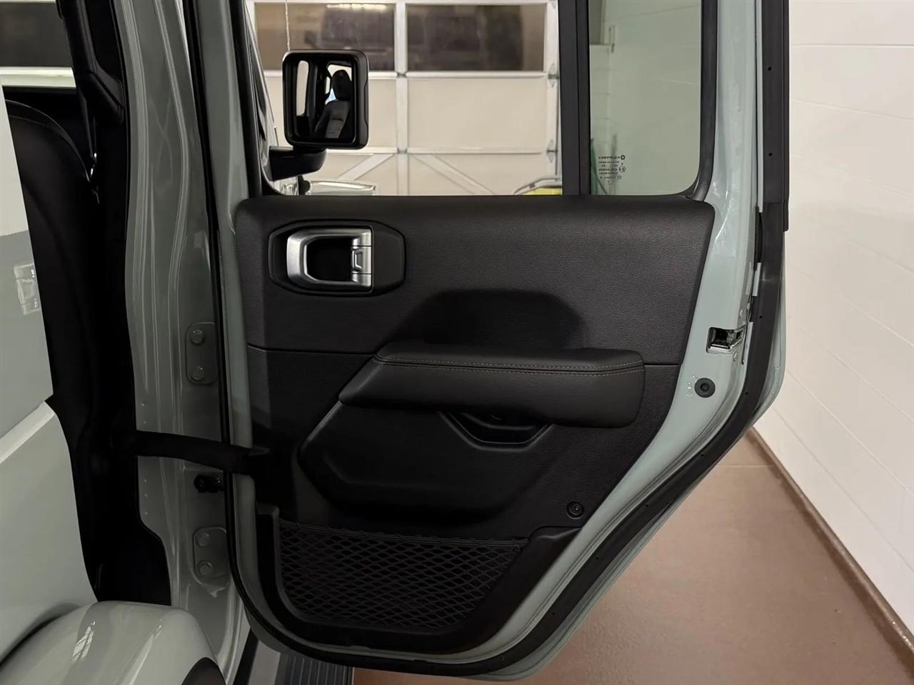 Jeep Wrangler Unlimited Rubicon 392 2023