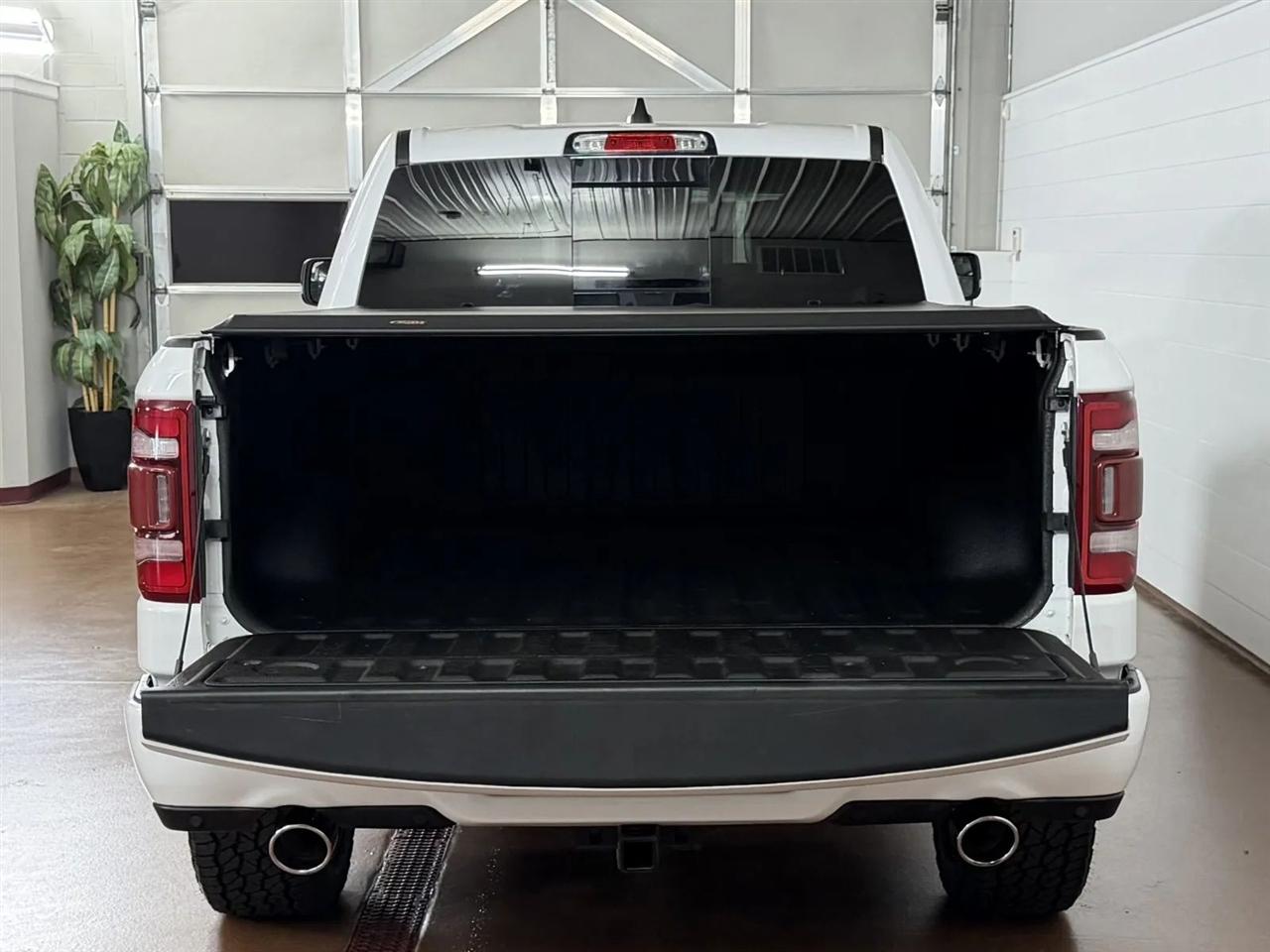 RAM 1500 Laramie Crew Cab LWB 4WD 2022