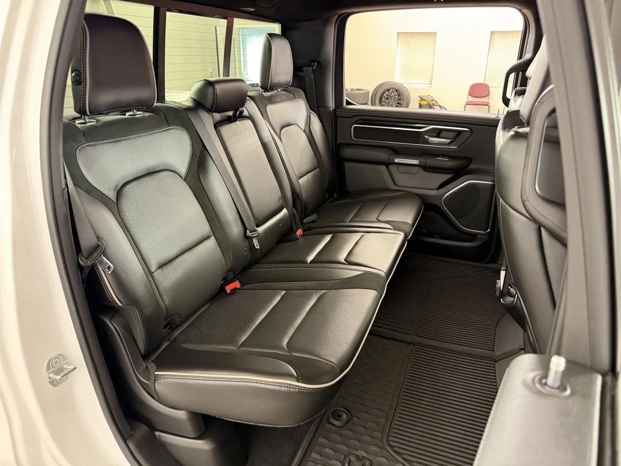 RAM 1500 Laramie Crew Cab LWB 4WD 2022