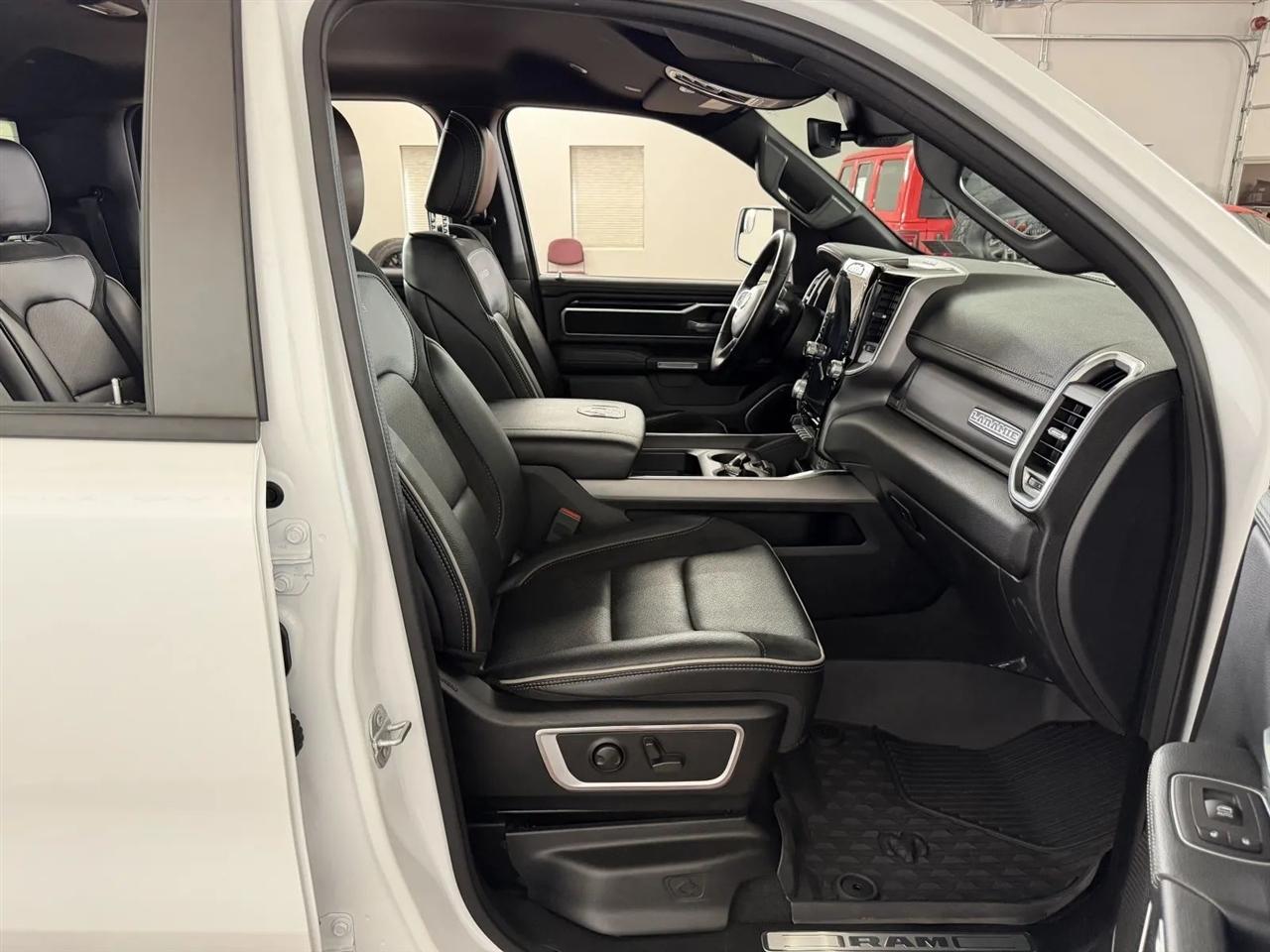 RAM 1500 Laramie Crew Cab LWB 4WD 2022