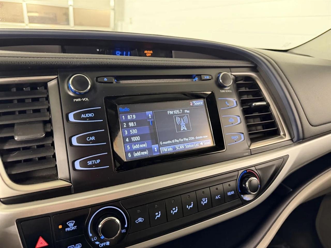 Toyota Highlander LE AWD V6 2016