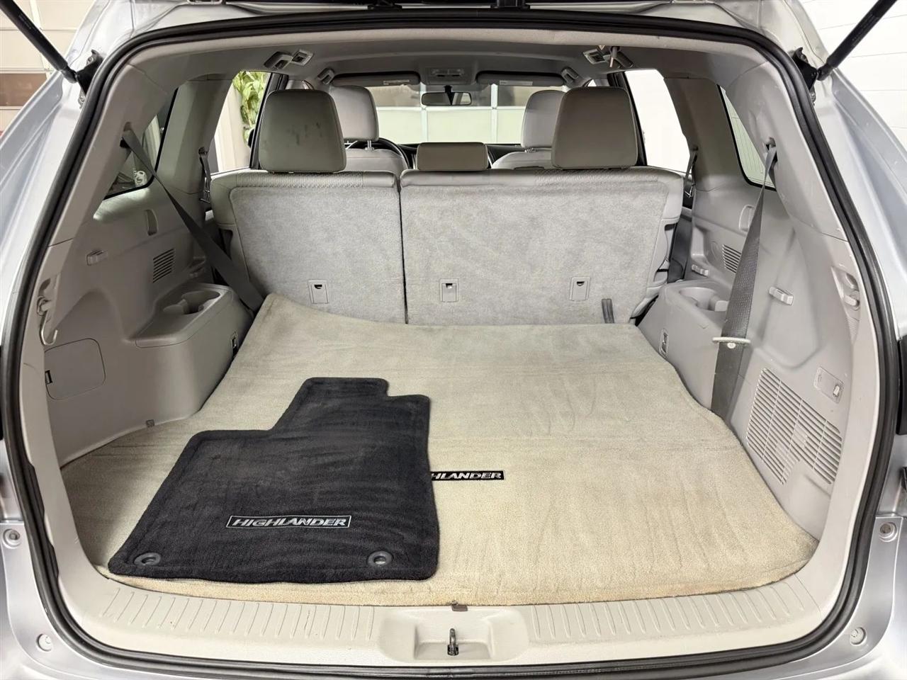 Toyota Highlander LE AWD V6 2016