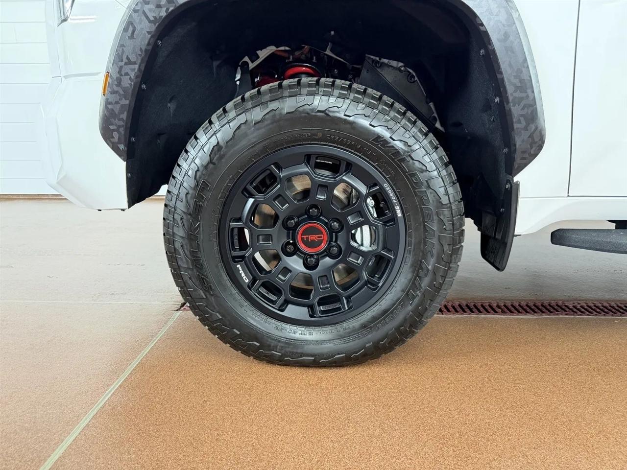Toyota Tundra TRD PRO CrewMax 4WD Hybrid 2026