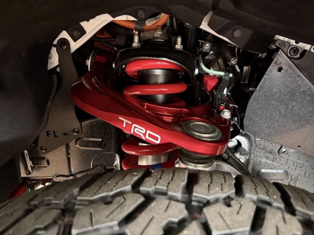Toyota Tundra TRD PRO CrewMax 4WD Hybrid 2026