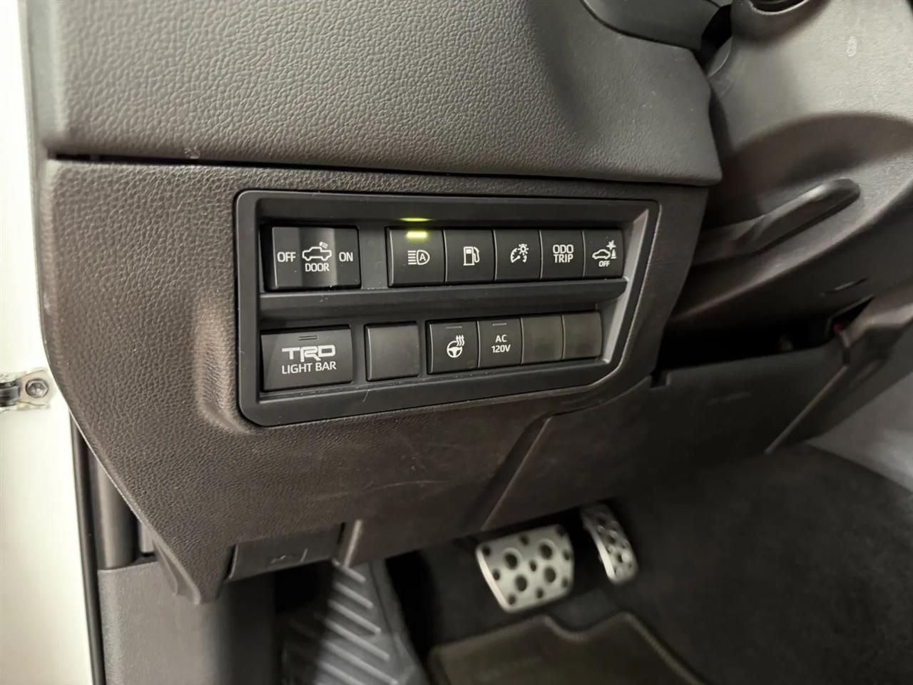 Toyota Tundra TRD PRO CrewMax 4WD Hybrid 2026
