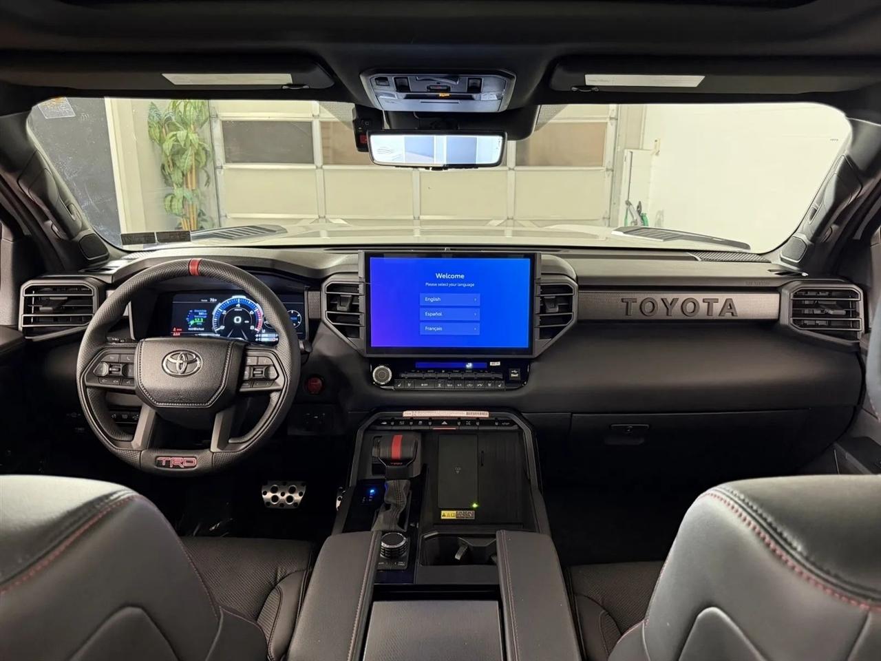 Toyota Tundra TRD PRO CrewMax 4WD Hybrid 2026