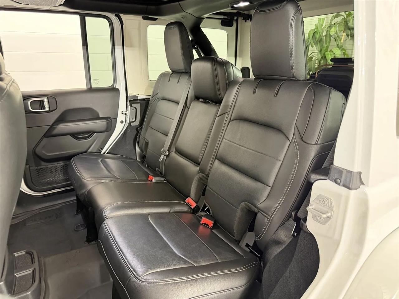 Jeep Wrangler Unlimited Sahara 2022